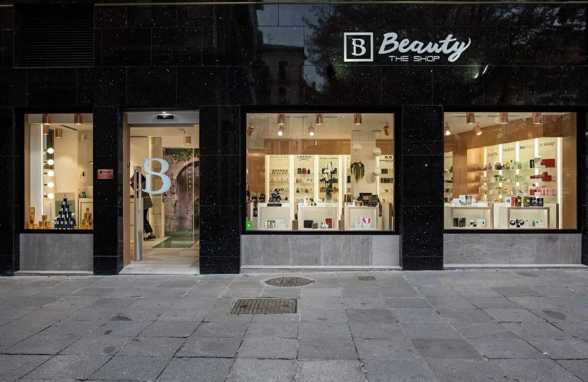 Beauty The Shop II · Retail, Granada — imagen 1