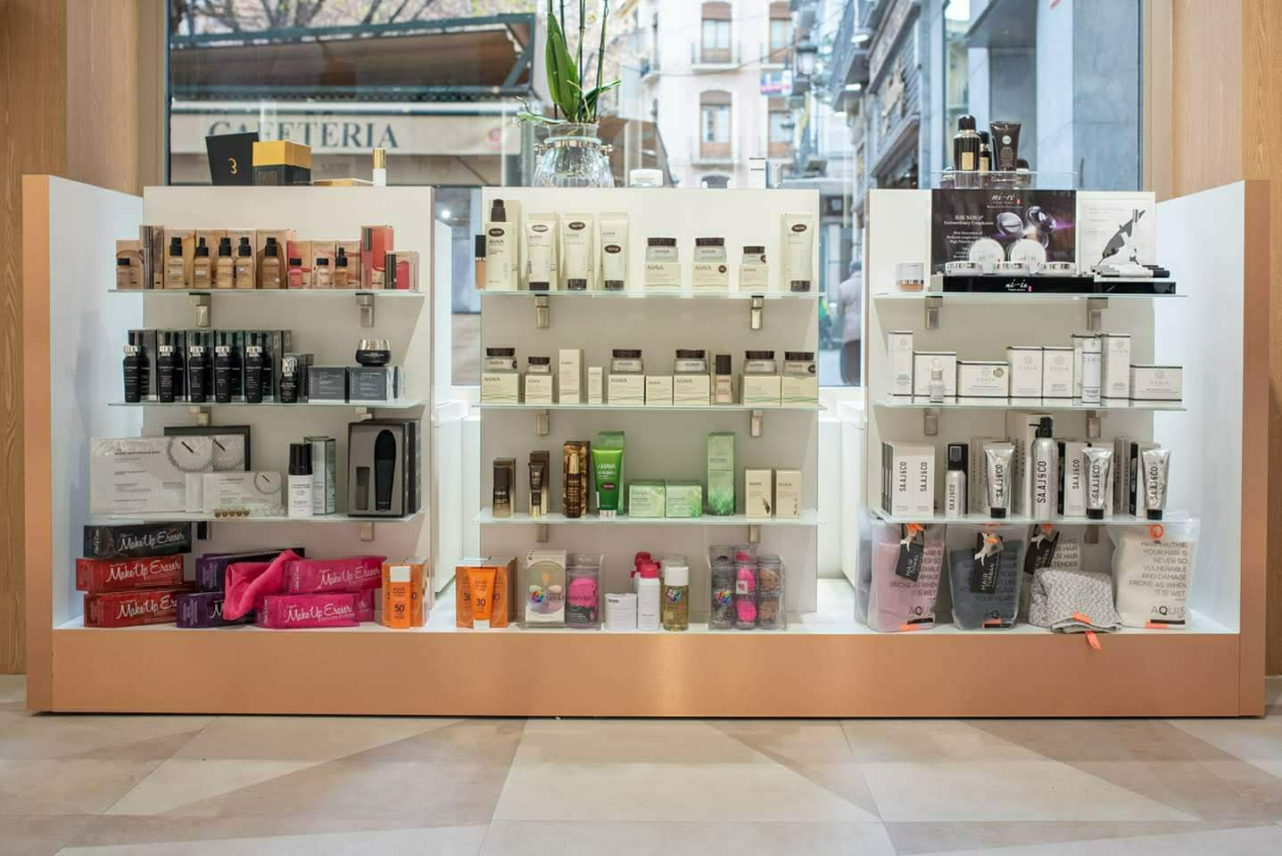 Beauty The Shop II · Retail, Granada — imagen 7