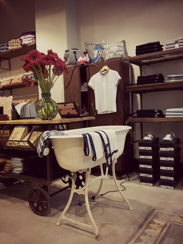 Proyecto de interiorismo y decoración de Simón Store, tienda multimarca